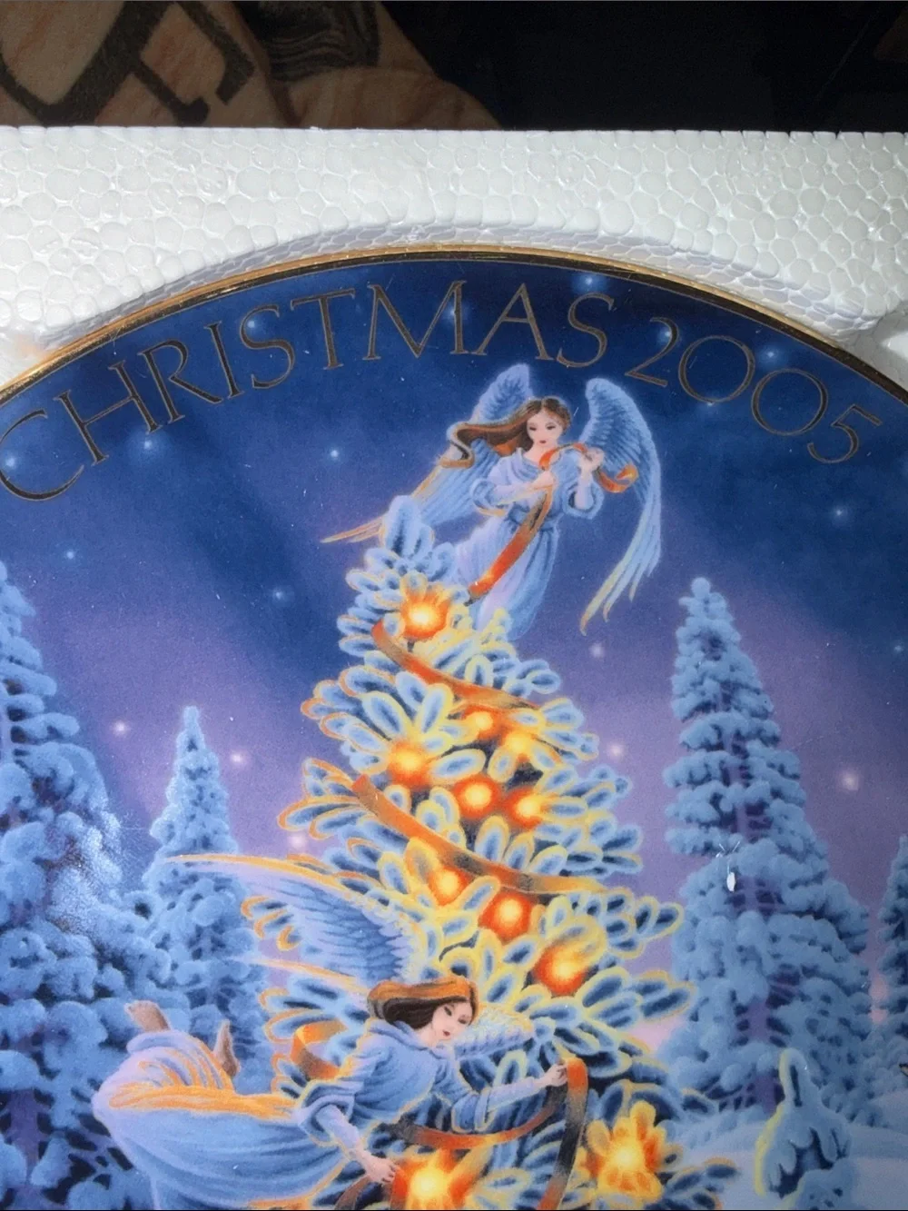 Avon 2005 Decorative Holiday Plate - with 22K Gold trim.